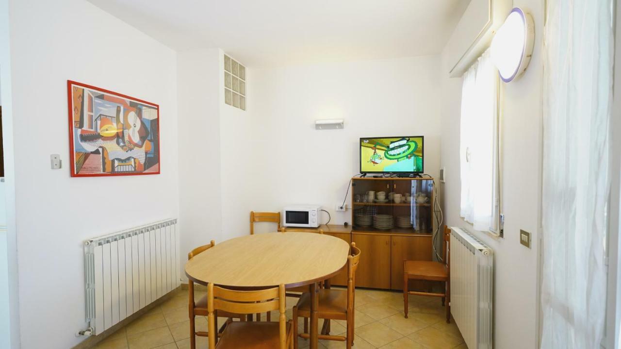 Appartamento Guido Reni Lido di Spina Kültér fotó